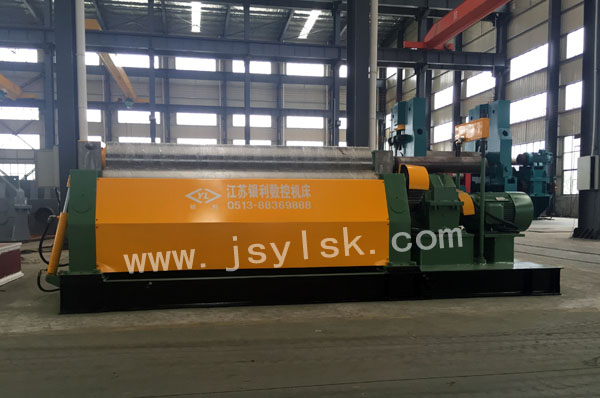 機(jī)械三輥對稱卷(juan)闆機