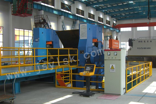 大型上(shang)輥萬能式卷闆(pan)機