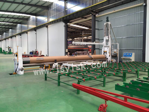 挂車式(shì)卷闆機