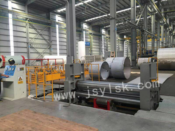 中小(xiao)型上輥(gun)萬能式(shi)卷闆機(ji)