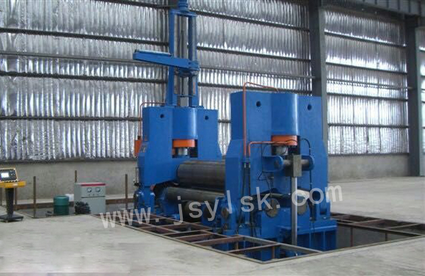 大(dà)型上輥萬能式(shì)卷闆機