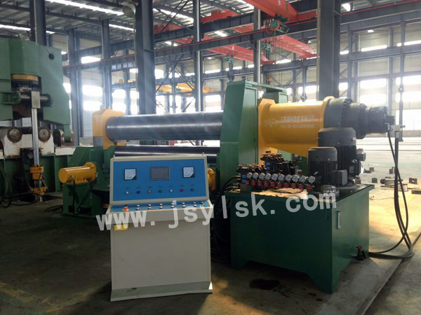 水平(ping)下調卷(juàn)闆機