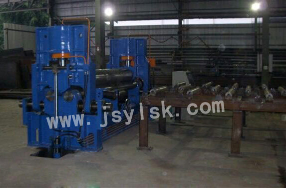 中小型上(shàng)輥萬能式卷闆機(jī)