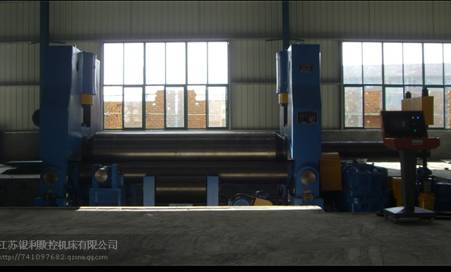 大型上(shàng)輥萬能(neng)式卷闆(pǎn)機