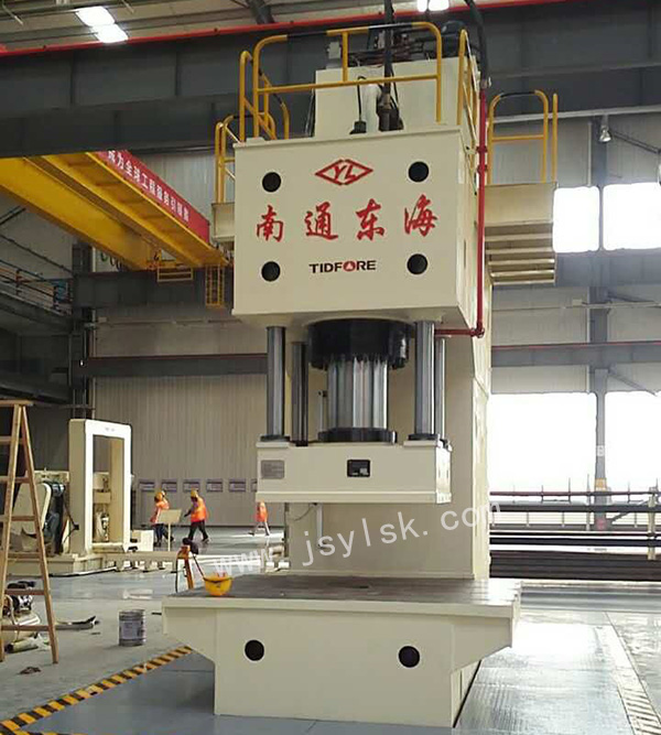 YL41-630噸單柱(zhu)液壓機