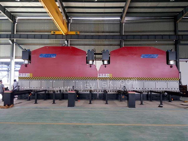 雙(shuāng)機聯動折彎(wān)機